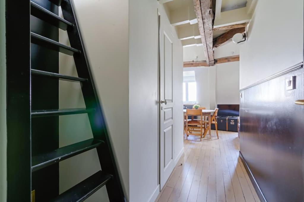 Апартаменти Mykeypers - Fantastic Designed Parisan Loft 2Br/6P- Le Marais Екстер'єр фото