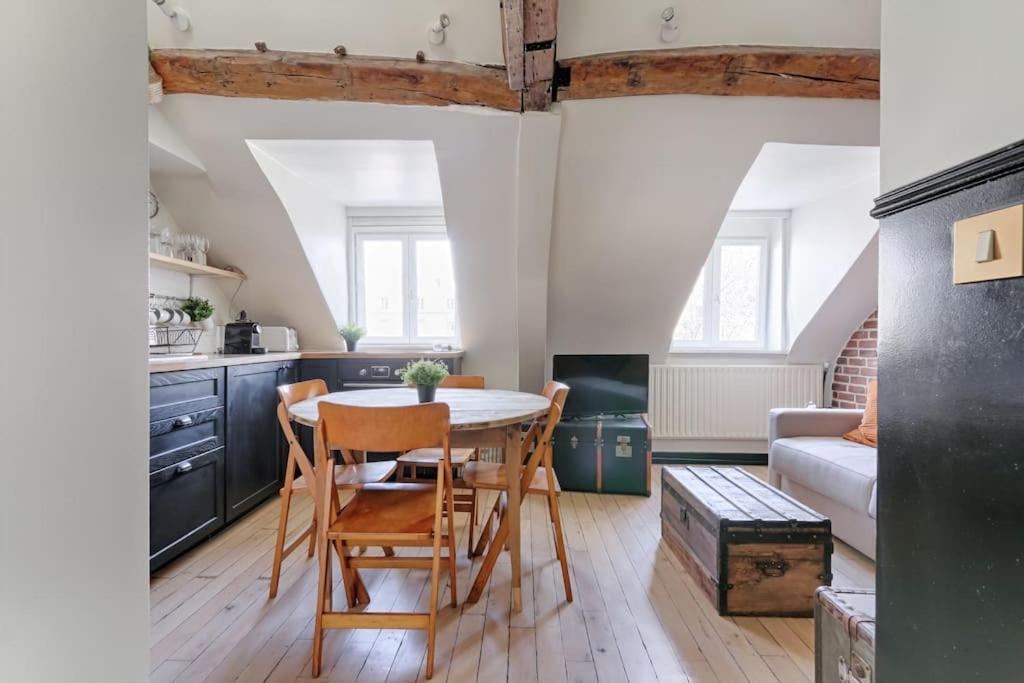 Апартаменти Mykeypers - Fantastic Designed Parisan Loft 2Br/6P- Le Marais Екстер'єр фото